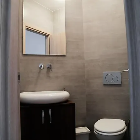 City Center Three Rooms Apartment Apartman *