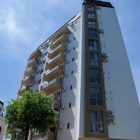 Apartman City Center Three Rooms Apartment Bukarest