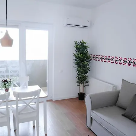 City Center Three Rooms Apartment * Bukarest