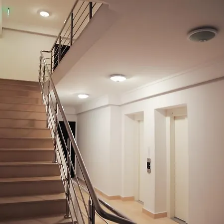 City Center Three Rooms Apartment Apartman Bukarest