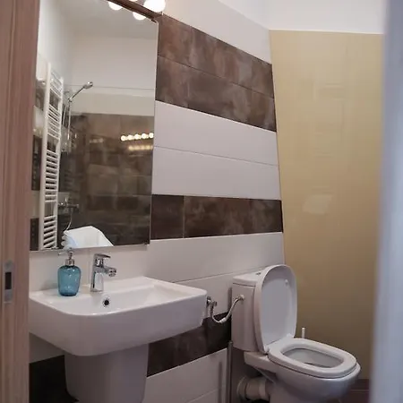 City Center Three Rooms Apartment *