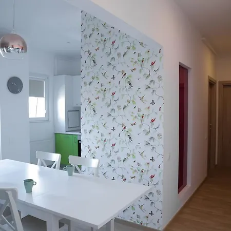 City Center Three Rooms Apartment Apartman *