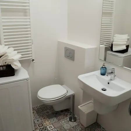 City Center Three Rooms Apartment Bucureşti