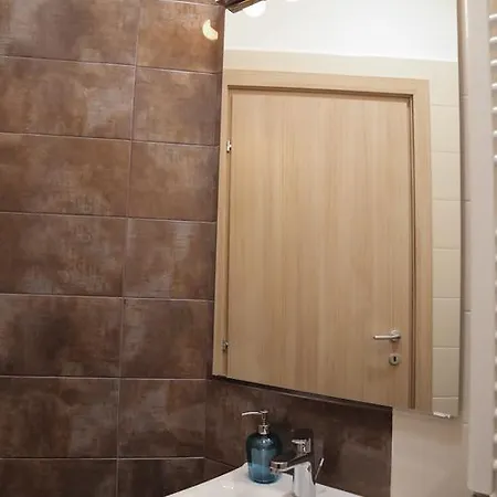 City Center Three Rooms Apartment *